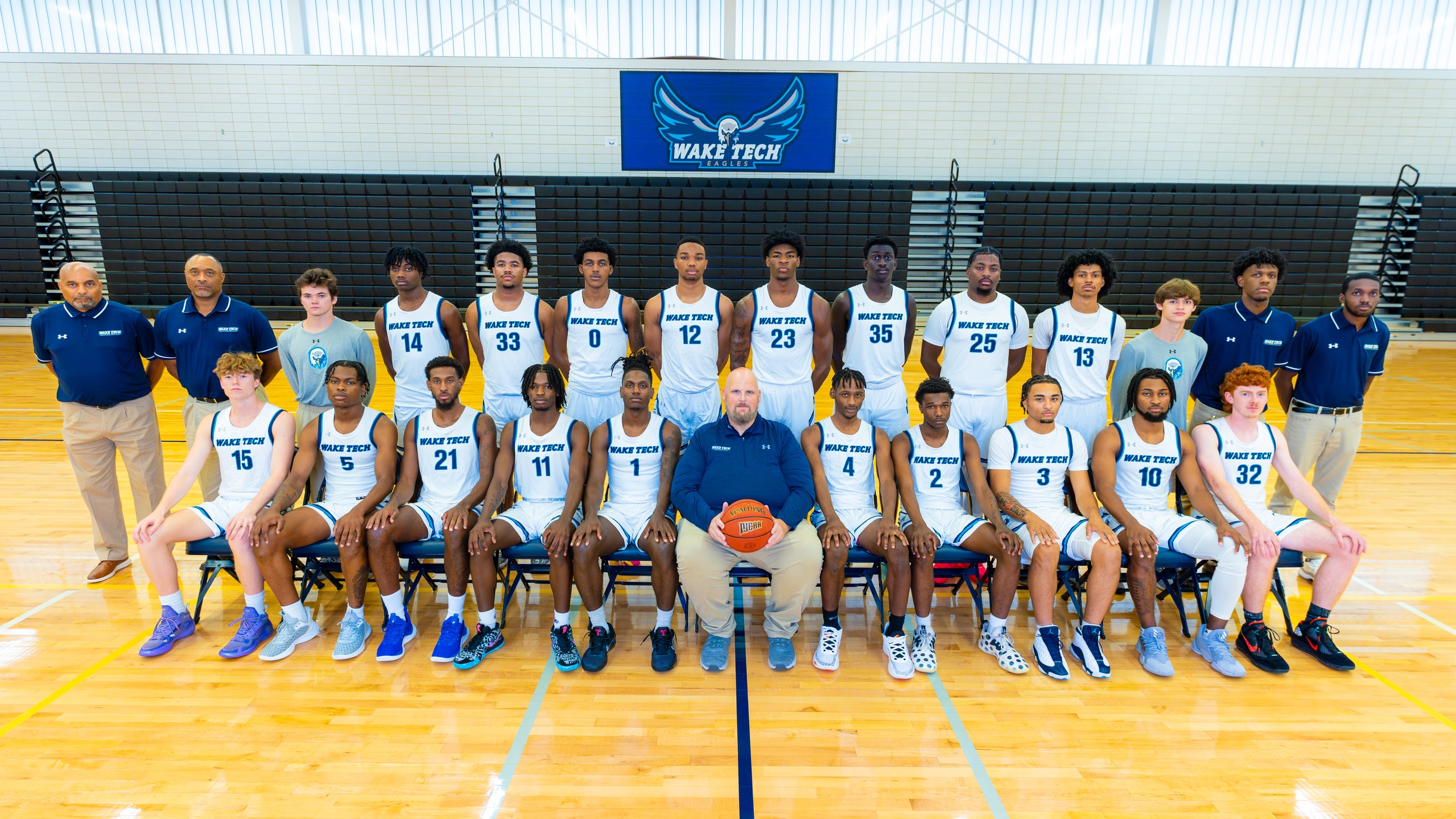 akron men's basketball roster